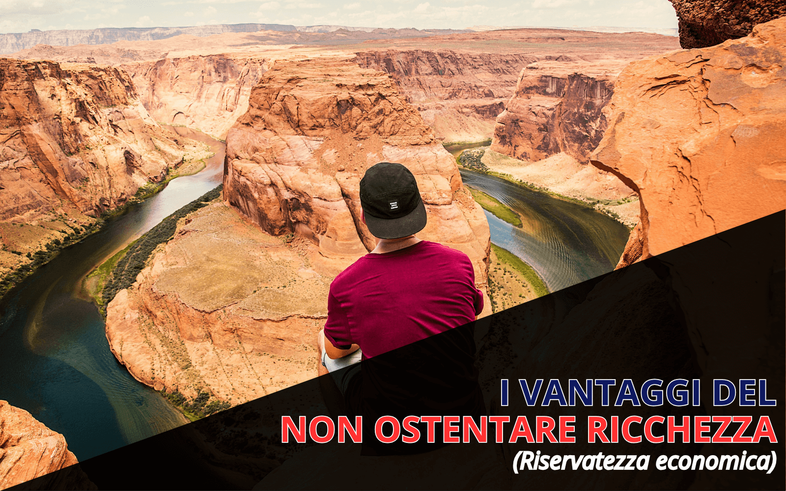 I vantaggi del non ostentare ricchezza: ragazzo solitario che osserva la natura, simbolo di serenit&agrave; e discrezione economica.